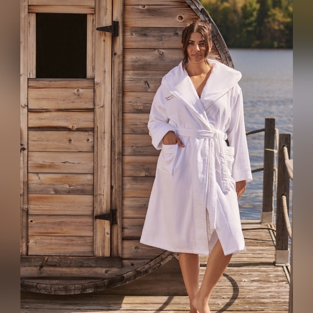 NWT Bikini Vilage 100% Cotton Long Hot Tub Sauna Spa Hooded Bathrobe* White L